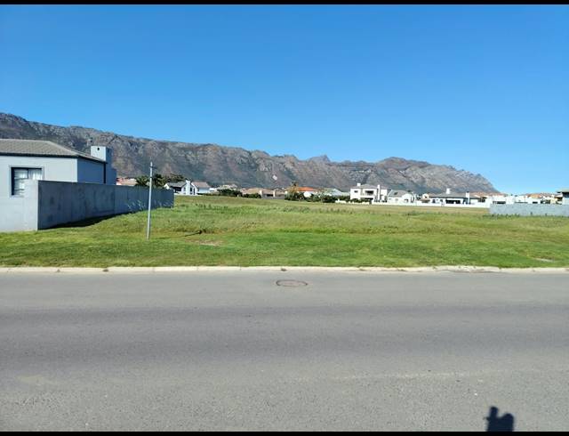 502M² VACANT LAND FOR SALE IN FAIRVIEW GOLF ESTATE